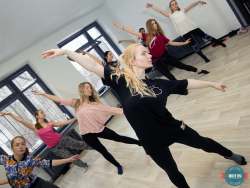 Dance center Move On - Днепр, Танцы, Pole dance, Хореография